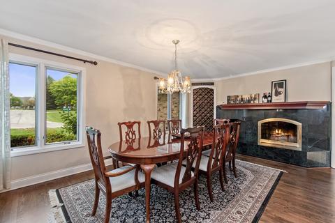 43 Devonshire Dr, Oak Brook, IL 60523 photo 11