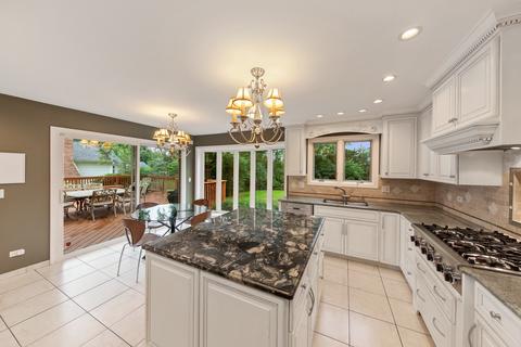 43 Devonshire Dr, Oak Brook, IL 60523 photo 4