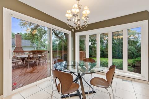43 Devonshire Dr, Oak Brook, IL 60523 photo 7