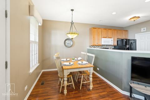 716 Morris Ct, Lakemoor, IL 60051 photo 4