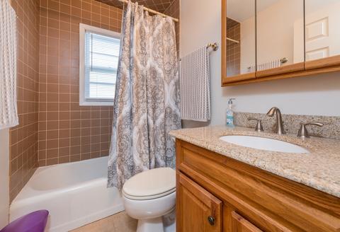 93 E Berkley Ln, Hoffman Estates, IL 60169 photo 16