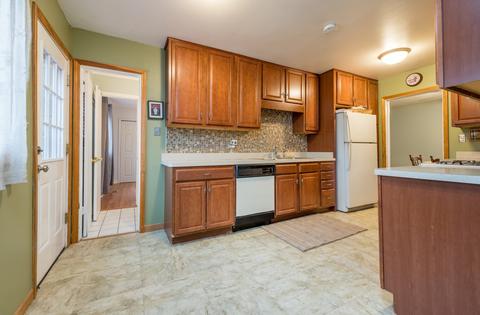 93 E Berkley Ln, Hoffman Estates, IL 60169 photo 8
