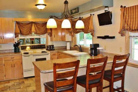 1603 Lisbon Rd, Morris, IL 60450 photo 12