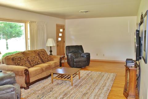 1603 Lisbon Rd, Morris, IL 60450 photo 8
