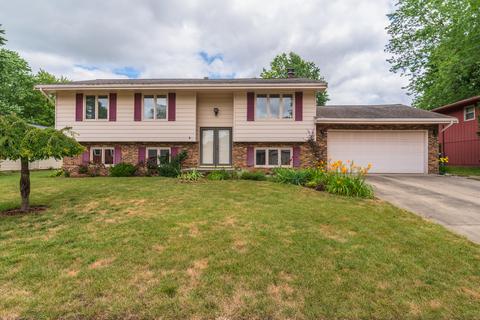 106 Riss Dr, Normal, IL 61761 photo 2