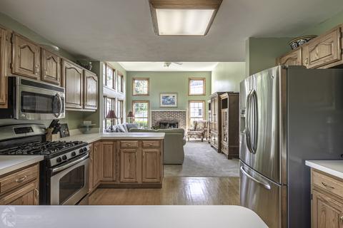 2102 Glencorse Cir, Plainfield, IL 60586 photo 5
