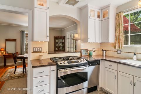 402 Audubon Rd, Riverside, IL 60546 photo 9