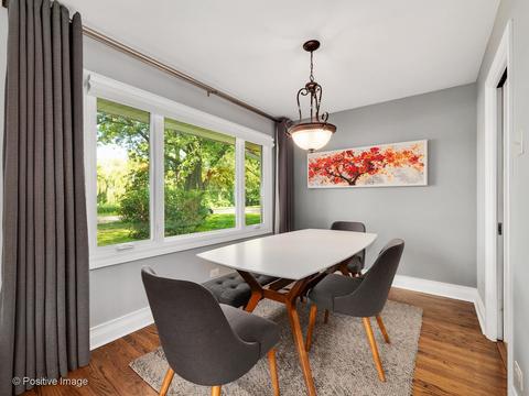 513 S Hazelton Ave, Wheaton, IL 60187 photo 4