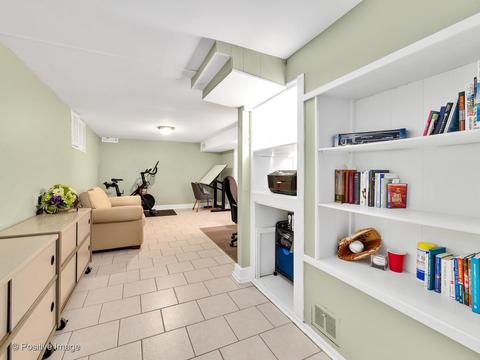 513 S Hazelton Ave, Wheaton, IL 60187 photo 13