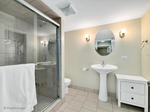 513 S Hazelton Ave, Wheaton, IL 60187 photo 15