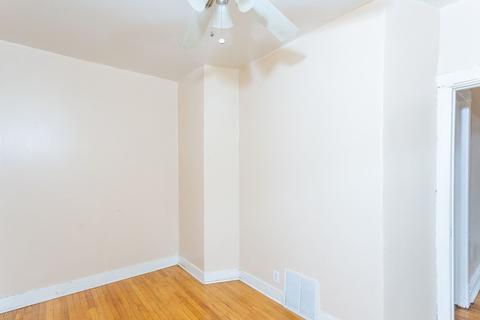 1626 E 74th Pl, Chicago, IL 60649 photo 6