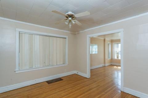 1626 E 74th Pl, Chicago, IL 60649 photo 7