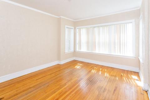 1626 E 74th Pl, Chicago, IL 60649 photo 13