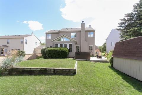 114 Westridge Blvd, Bartlett, IL 60103 photo 2