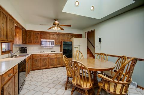 7364 W 84th Pl, Bridgeview, IL 60455 photo 9