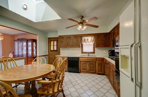 7364 W 84th Pl, Bridgeview, IL 60455 photo 10