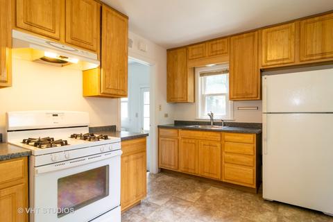 1216 N Path E, Wheaton, IL 60187 photo 4