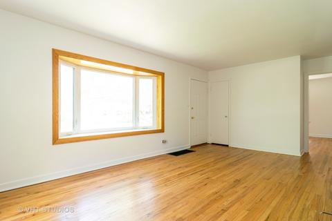 1216 N Path E, Wheaton, IL 60187 photo 3