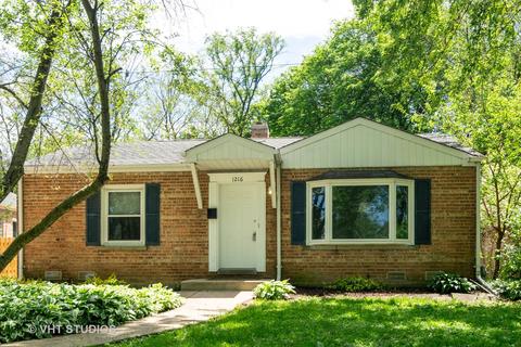 1216 N Path E, Wheaton, IL 60187 photo 1