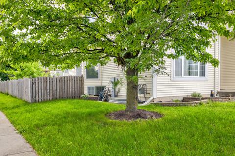 3132 Thunderbird Ct E, Aurora, IL 60503 photo 33