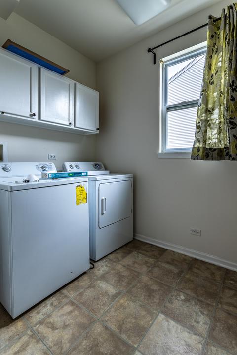 3132 Thunderbird Ct E, Aurora, IL 60503 photo 32