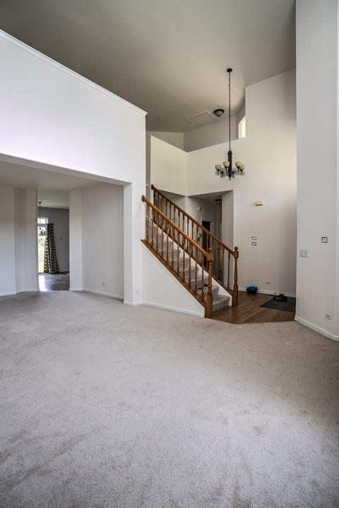 3132 Thunderbird Ct E, Aurora, IL 60503 photo 9
