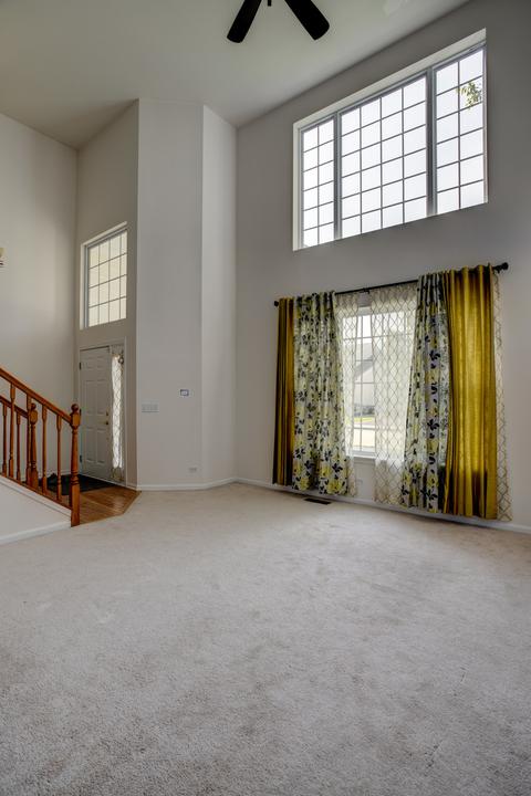3132 Thunderbird Ct E, Aurora, IL 60503 photo 10
