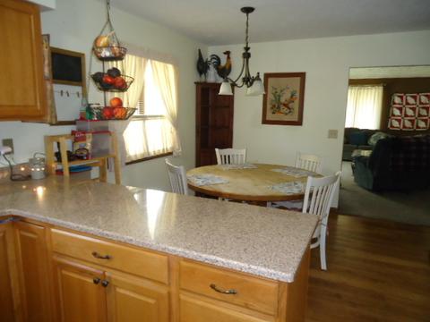 104 Everett Dr, Gridley, IL 61744 photo 6