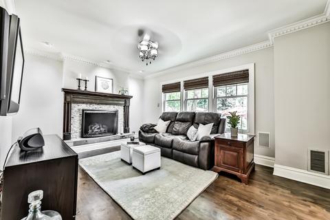 576 Selborne Rd, Riverside, IL 60546 photo 12
