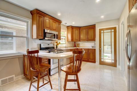 2944 Maple Ave, Berwyn, IL 60402 photo 6