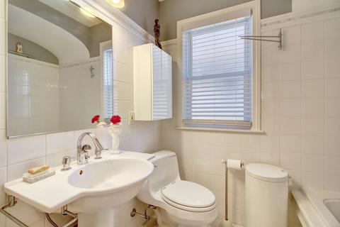 2944 Maple Ave, Berwyn, IL 60402 photo 10