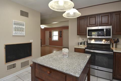 200 N William St, Mount Prospect, IL 60056 photo 18