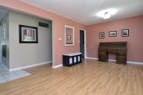 200 N William St, Mount Prospect, IL 60056 photo 15