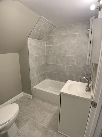 591 Kirk Ave, Elgin, IL 60120 photo 11