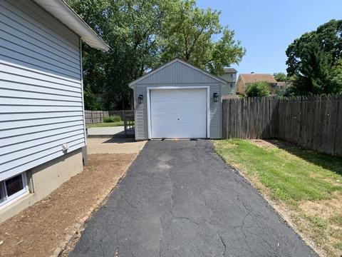 591 Kirk Ave, Elgin, IL 60120 photo 22