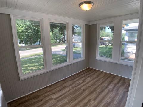 591 Kirk Ave, Elgin, IL 60120 photo 3