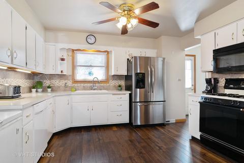 227 N Berteau Ave, Bartlett, IL 60103 photo 3
