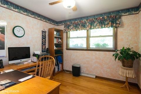 1201 S Robert Dr, Mount Prospect, IL 60056 photo 9