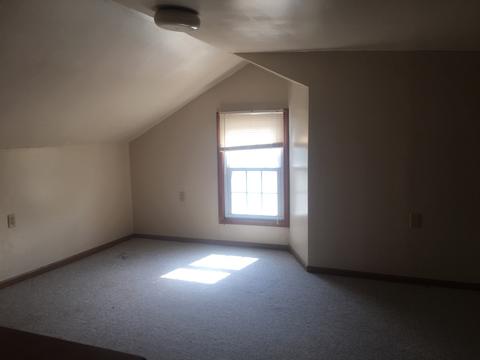 413 E Benton St, Morris, IL 60450 photo 9