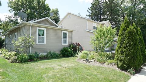 705 Stewart Ave, Elgin, IL 60120 photo 3