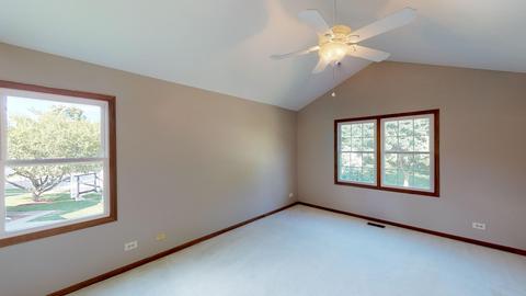 1111 Willoby Ln, Elgin, IL 60120 photo 18