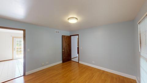 1111 Willoby Ln, Elgin, IL 60120 photo 15