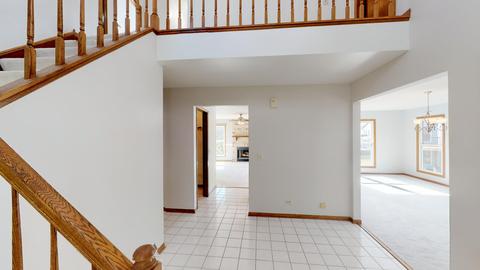 1111 Willoby Ln, Elgin, IL 60120 photo 17