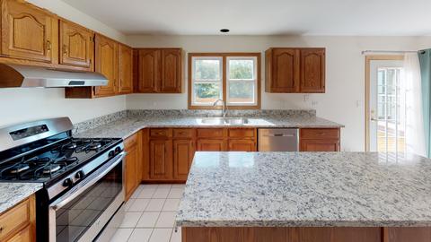 1111 Willoby Ln, Elgin, IL 60120 photo 14
