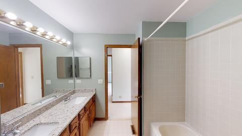 1111 Willoby Ln, Elgin, IL 60120 photo 23