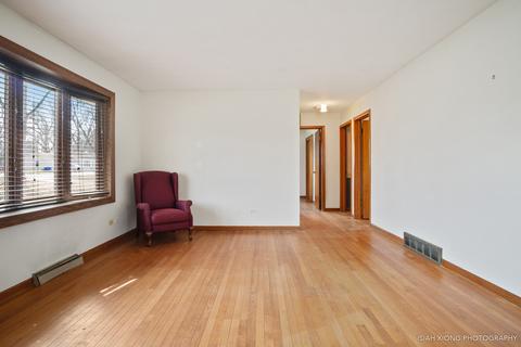 605 Elm St, Wheaton, IL 60189 photo 3