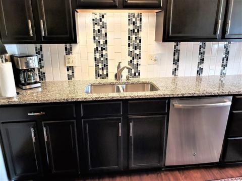 2516 E Washington St #E, Bloomington, IL 61704 photo 8