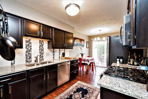 2516 E Washington St #E, Bloomington, IL 61704 photo 7