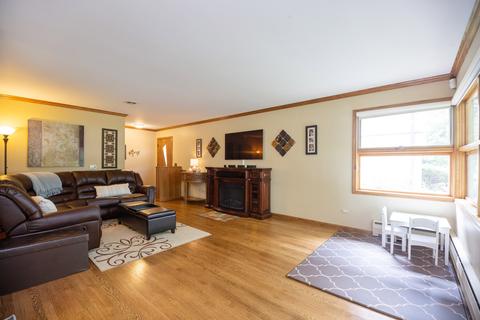 445 Easy St, Des Plaines, IL 60016 photo 4