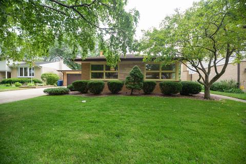 445 Easy St, Des Plaines, IL 60016 photo 2